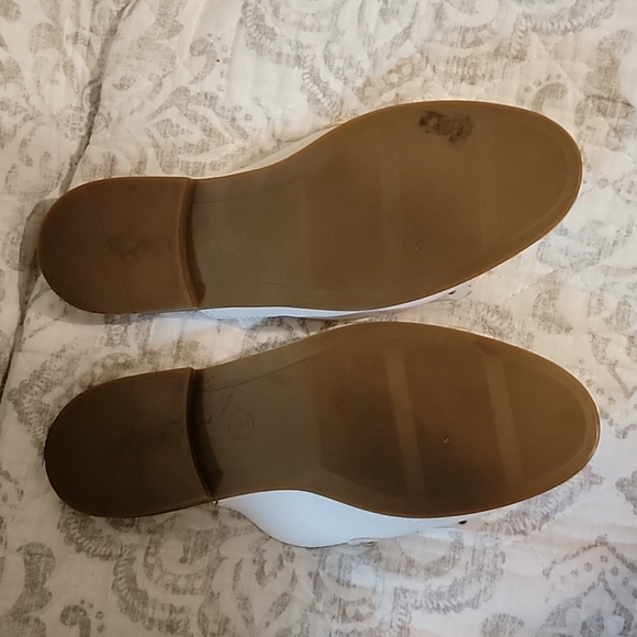 Shoes - Picture 4 of 7